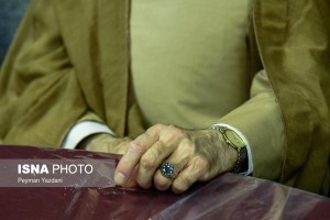 دستان خاتمی