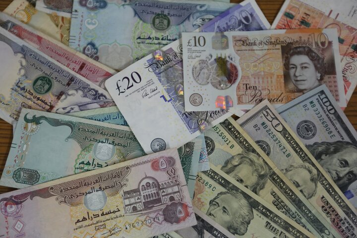 چرا بازار ارز متلاطم میشود؟