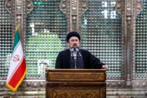 باید برای‌ رفع فقر فرهنگ ایجاد کنیم