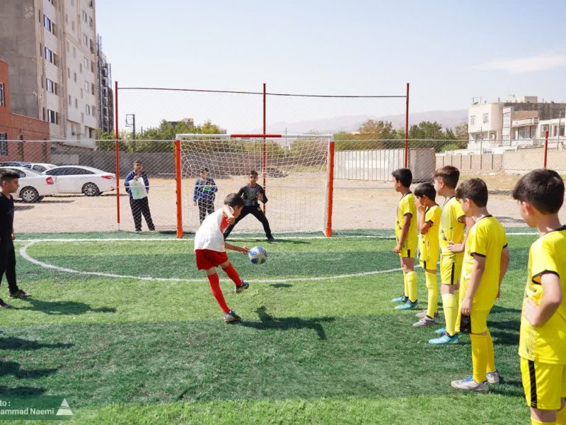 بهره‌ برداری از زمین چمن مصنوعی مدرسه دکتر شریعتی جلفا