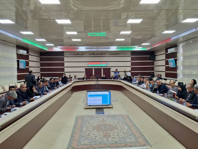 نشست فعالان سیاسی و اجتماعی مرند با معاون سیاسی استاندار آذربایجان شرقی؛ تأکید بر وحدت، امیدآفرینی و حمایت از دولت