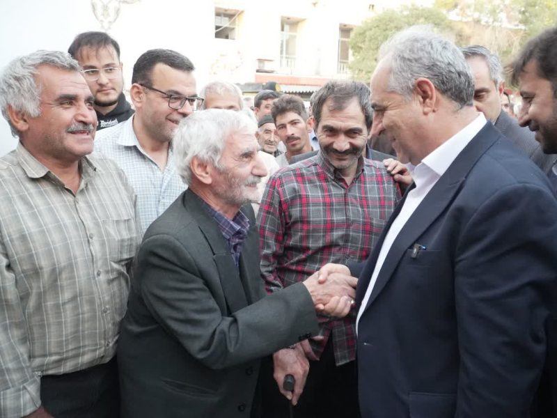 گزارش تصویری/ حضور استاندار آذربایجان شرقی در آیین افتتاح پروژه باز زندهسازی محوطه فرهنگی و تاریخی میدان عالی قاپی بناب