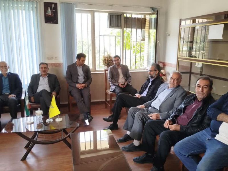 گرامیداشت روز پست در اداره پست مرند؛ تأکید بر نقش خدمات پستی در تسهیل ارتباطات مردم